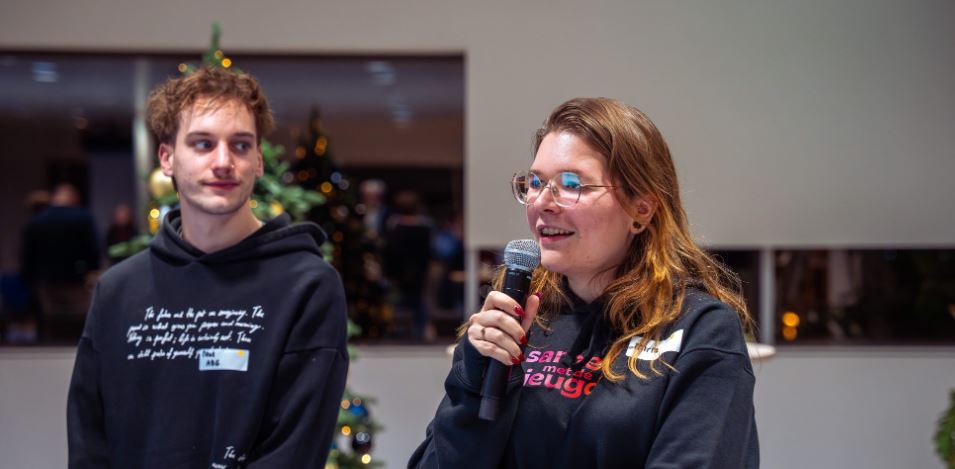 Jongeren, bestuurders en ambtenaren in één zaal: daar ontstaat het echte gesprek 
